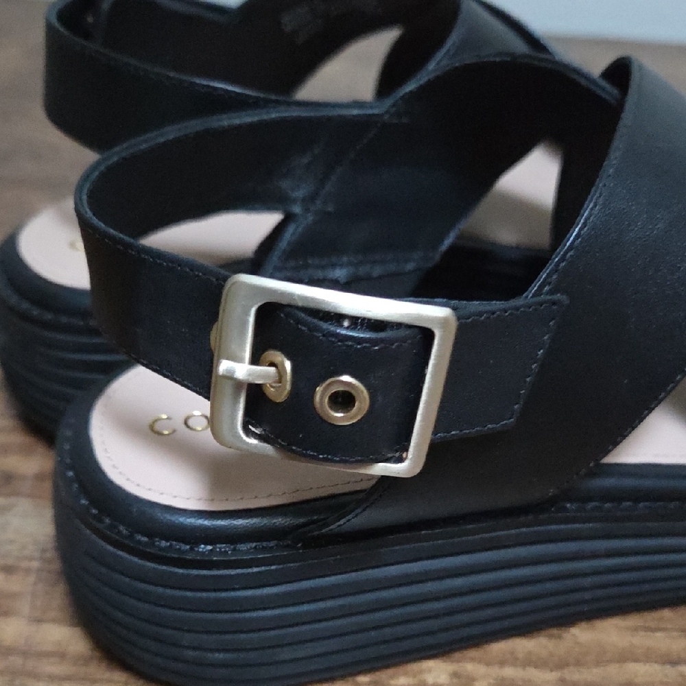 Women's ØriginalGrand Platform Sandals - Picture 6 of 8